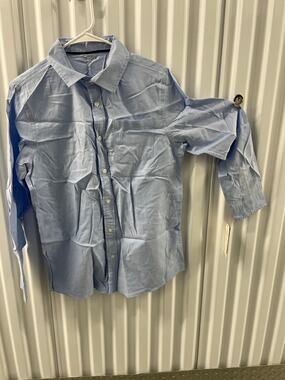 Cat & Jack Boy’s L/S Button down Dress Shirt  Size XL Husky Color  Blue